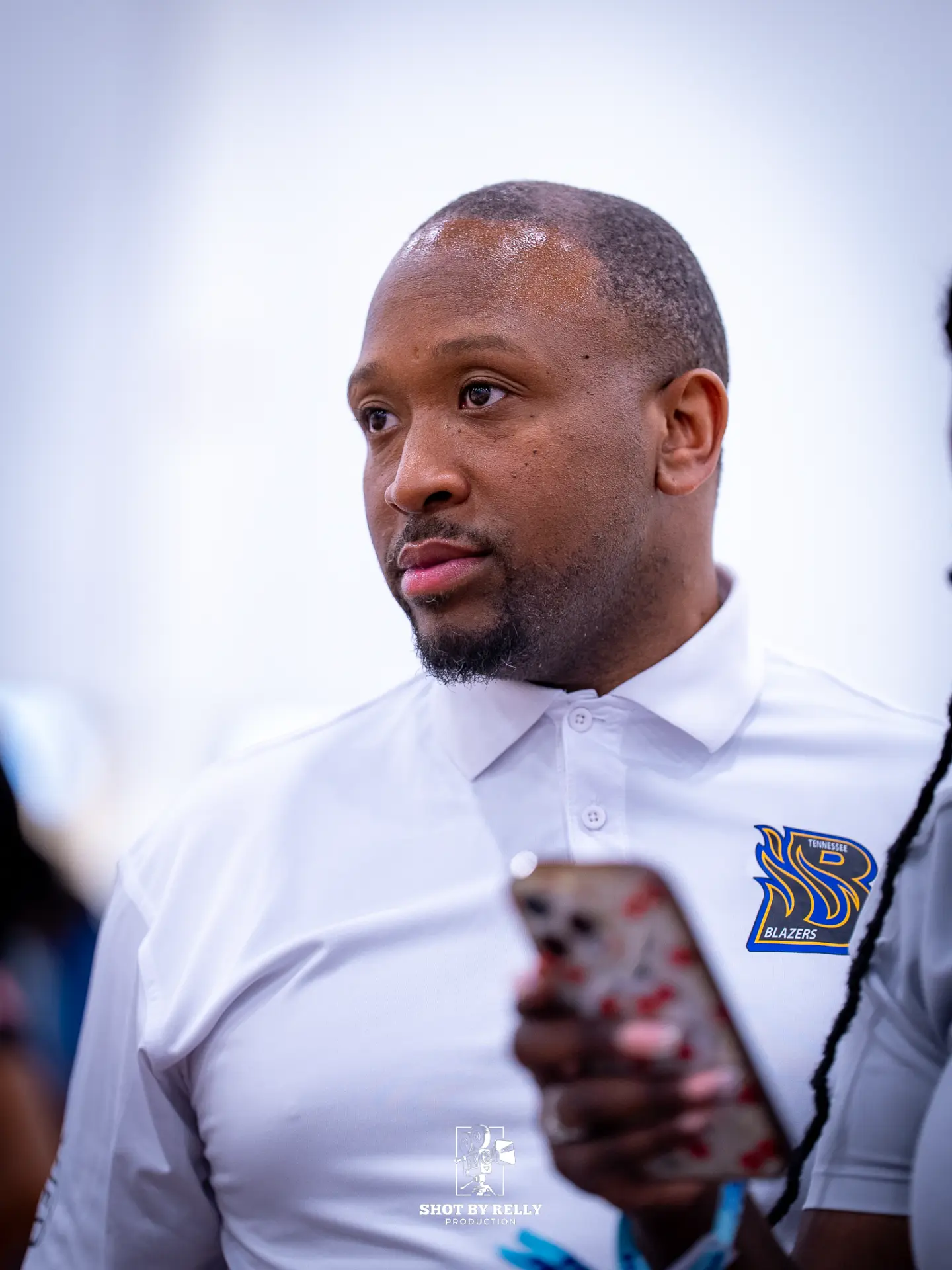 TN Blazers Elite assistant coach courtside